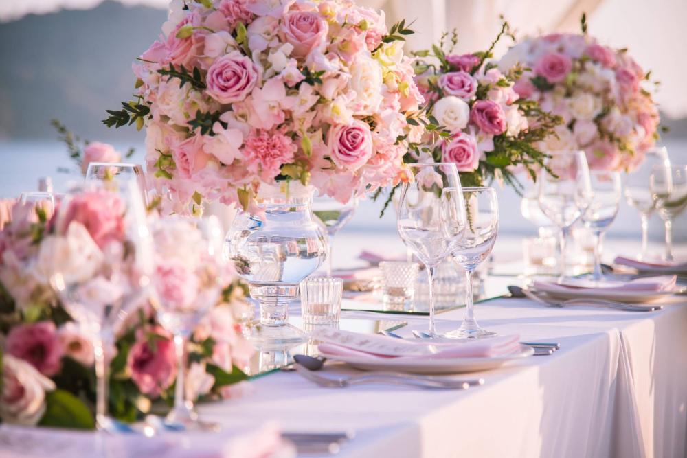 compositions florales roses